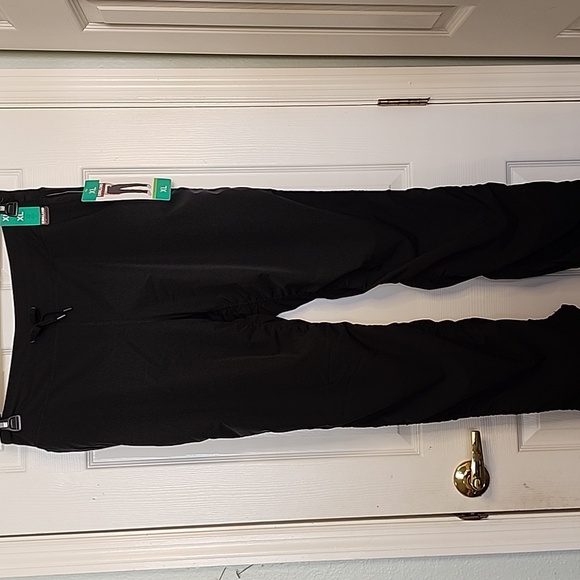 KIRKLAND LADIES ACTIVE  PANTS. - Picture 2 of 13